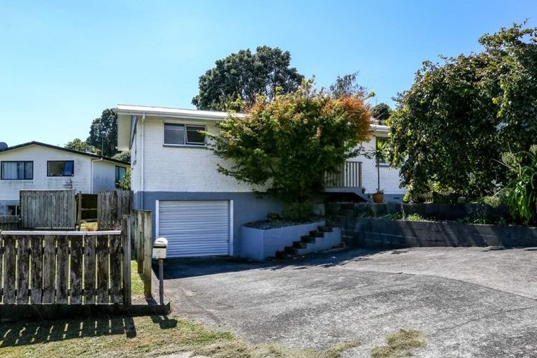 Photo of property in 1 Oawai Place, Marfell, New Plymouth, 4310