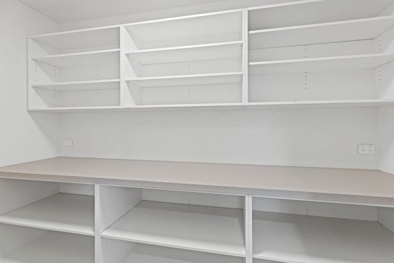 Photo of property in 28 Chatsworth Avenue, Rangiora, 7400