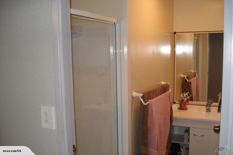 Photo of property in 2 Beadle Place, St Andrews, Hamilton, 3200