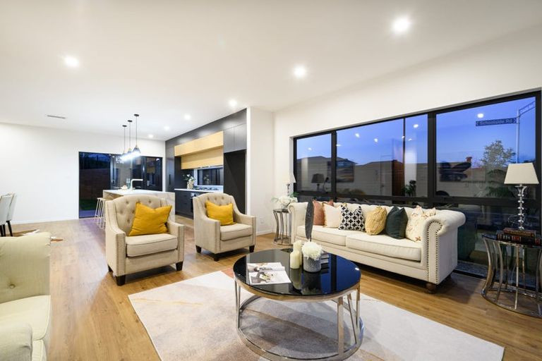 Photo of property in 15 Croatia Avenue, Huapai, Kumeu, 0810