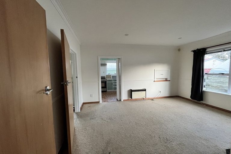 Photo of property in 24 York Avenue, Heretaunga, Upper Hutt, 5018