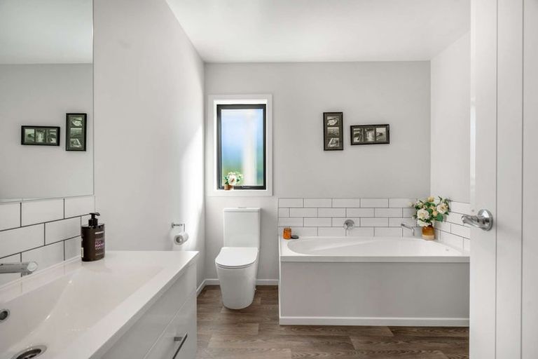 Photo of property in 62 Ronald Avenue, Glenbrook, Waiuku, 2681