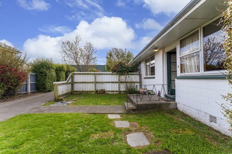 Photo of property in 2/70 Shakespeare Road, Waltham, Christchurch, 8023