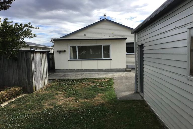 Photo of property in 99 Shamrock Street, Takaro, Palmerston North, 4412