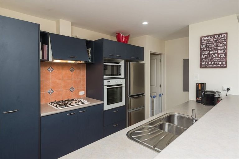 Photo of property in 9 Sweet Waters Place, Woolston, Christchurch, 8023