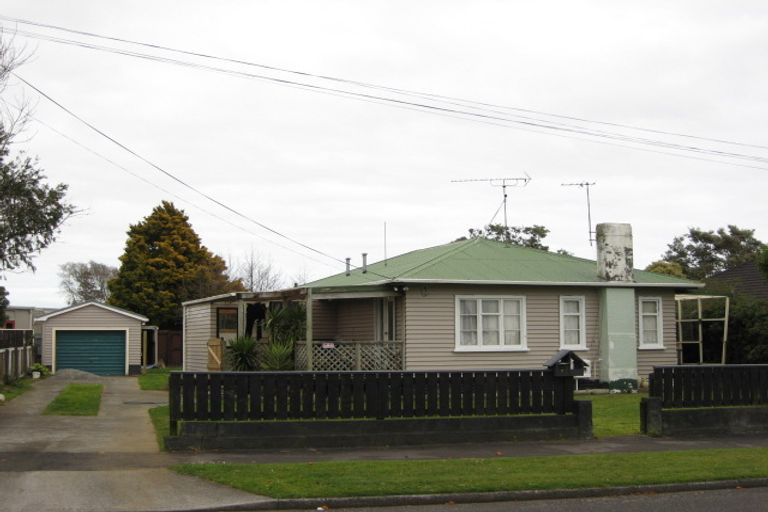 Photo of property in 20 Miro Street, Merrilands, New Plymouth, 4312