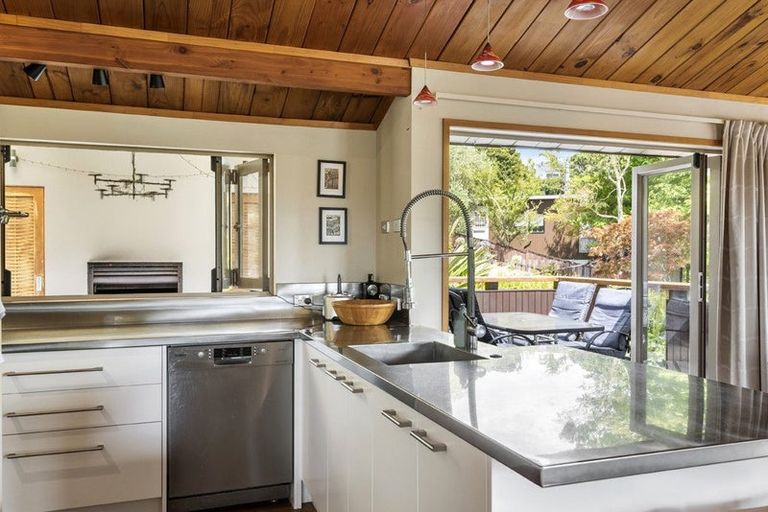 Photo of property in 22 Surville Place, Mairangi Bay, Auckland, 0630