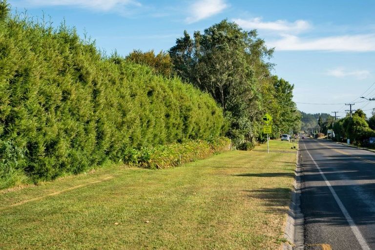 Photo of property in 1266 Egmont Road, Egmont Village, New Plymouth, 4372