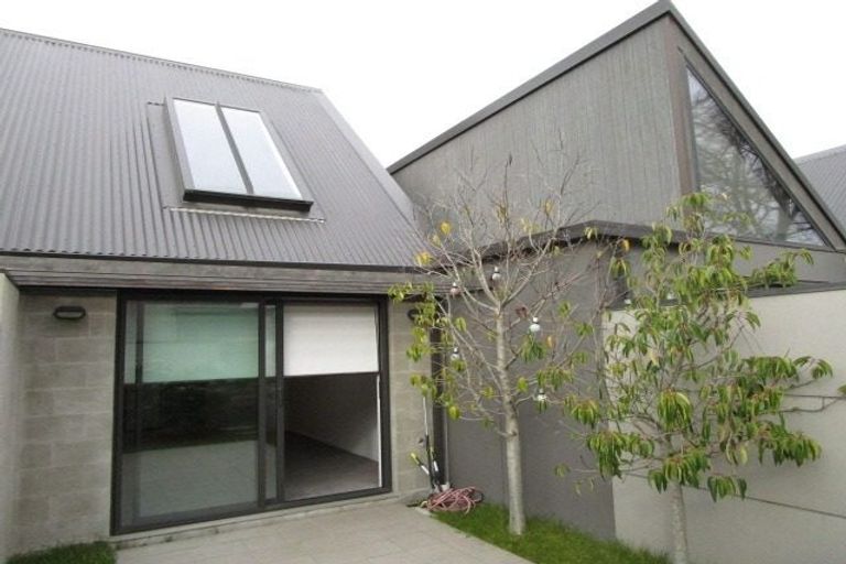 Photo of property in 2/435 Madras Street, St Albans, Christchurch, 8014