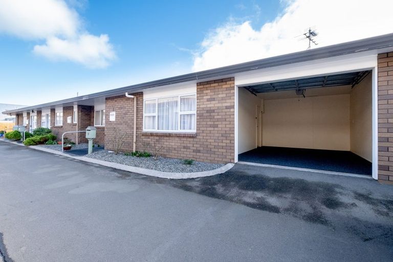 Photo of property in Annie Brydon Village, 97-99 Argyle Street, Hawera, 4610