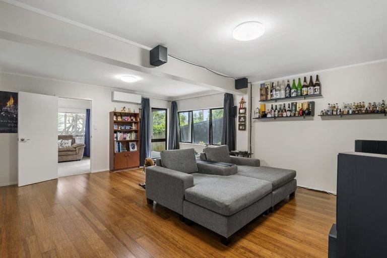 Photo of property in 2/133 Ocean View Road, Hillcrest, Auckland, 0627