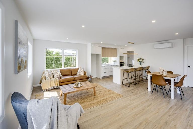 Photo of property in 9b Church Road, Taradale, Napier, 4112