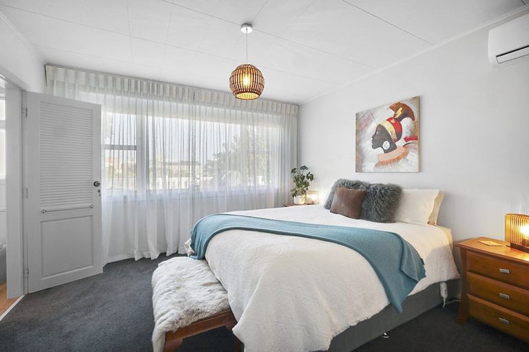 Photo of property in 4 Dartmoor Avenue, Westown, New Plymouth, 4310