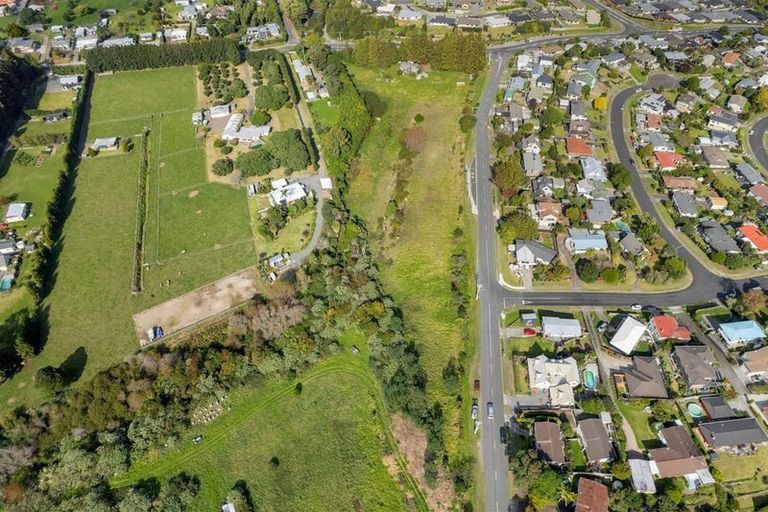 Photo of property in 1 Ranginui Road, Welcome Bay, Tauranga, 3112