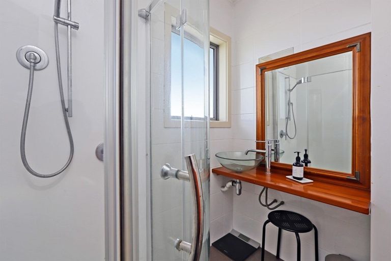 Photo of property in 48a Avenue Road, Greenmeadows, Napier, 4112