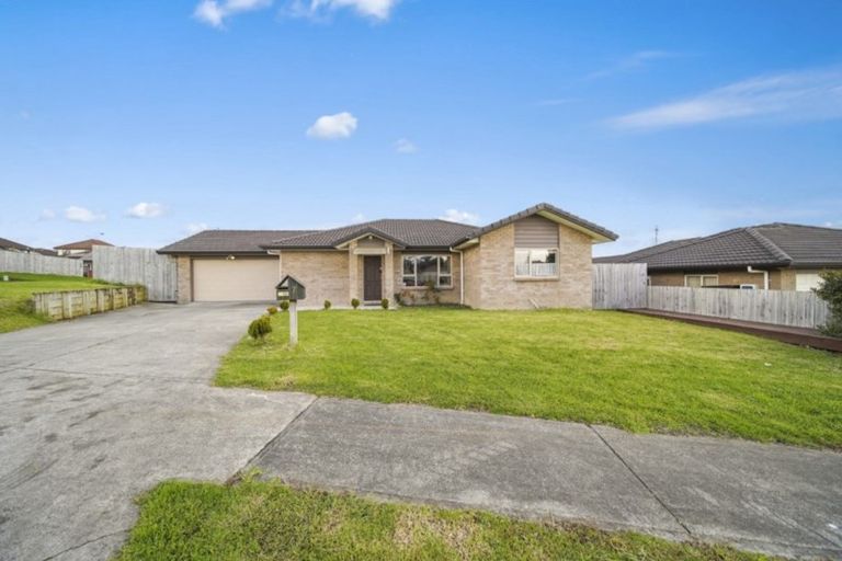 Photo of property in 7 John Broad Place, Flat Bush, Auckland, 2019