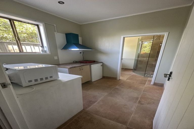 Photo of property in 39 Macnay Way, Murrays Bay, Auckland, 0630