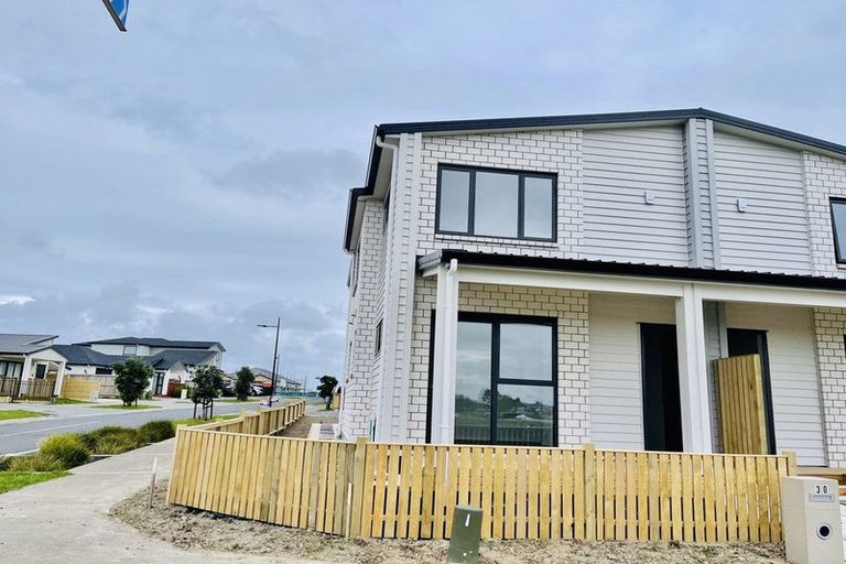 Photo of property in 30 Auranga Drive, Karaka, Papakura, 2113