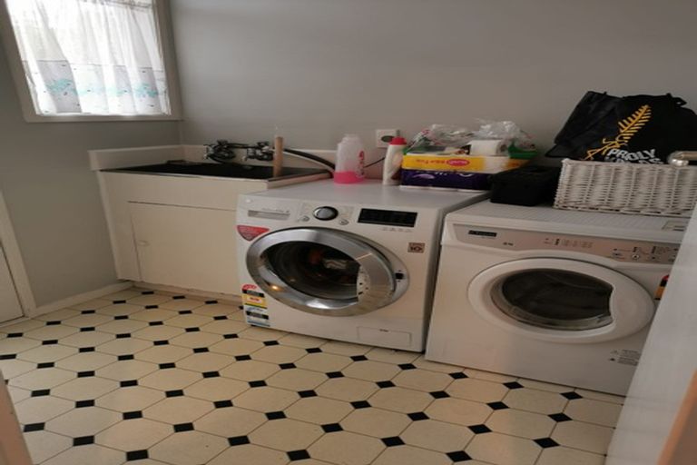 Photo of property in 4 Tree View Avenue, Glenfield, Auckland, 0629