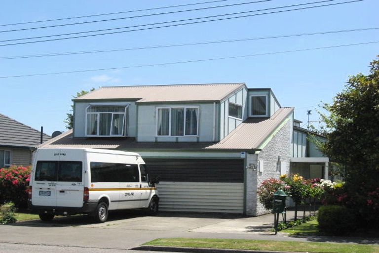 Photo of property in 10 Bentley Street, Russley, Christchurch, 8042