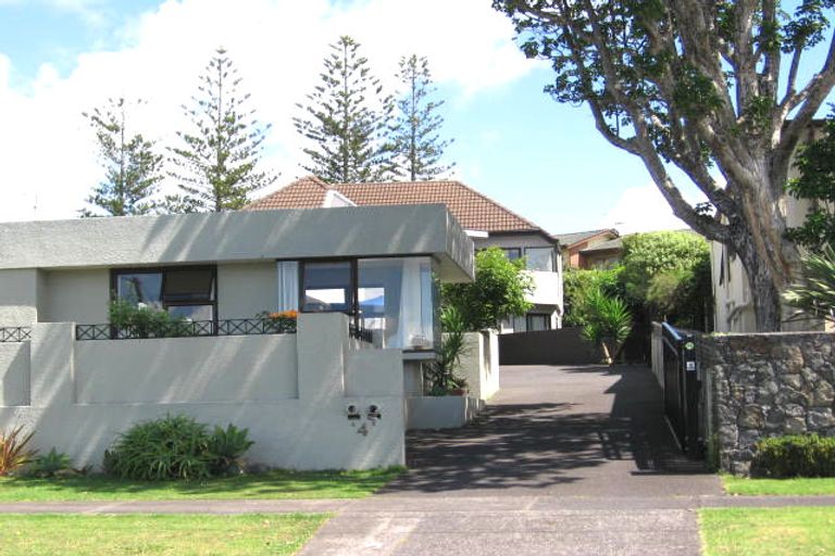 Photo of property in 2/4 Prospect Terrace, Milford, Auckland, 0620