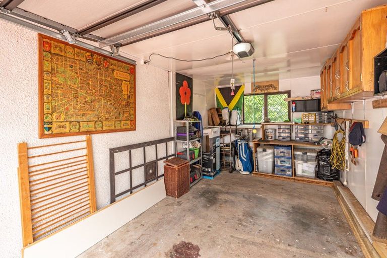 Photo of property in 1 Iwiroa Terrace, Durie Hill, Whanganui, 4500