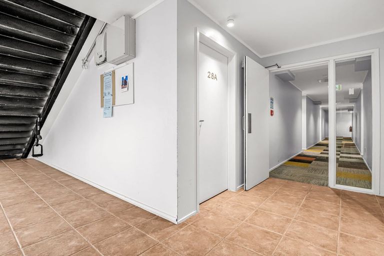 Photo of property in 4a/30 Westward Ho, Glen Eden, Auckland, 0602