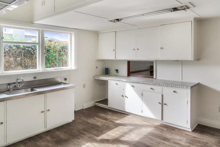 Photo of property in 98 Waterloo Road, Hutt Central, Lower Hutt, 5010