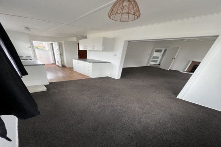 Photo of property in 1319 High Street, Taita, Lower Hutt, 5011