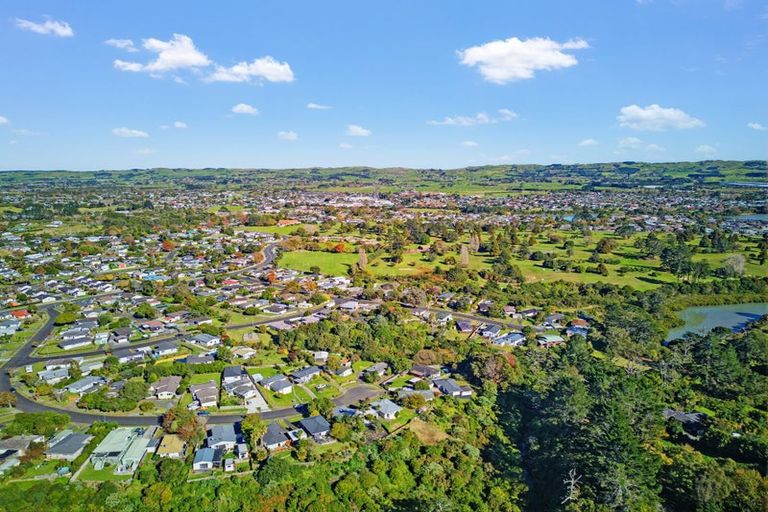 Photo of property in 45 Totara Street, Waiuku, 2123