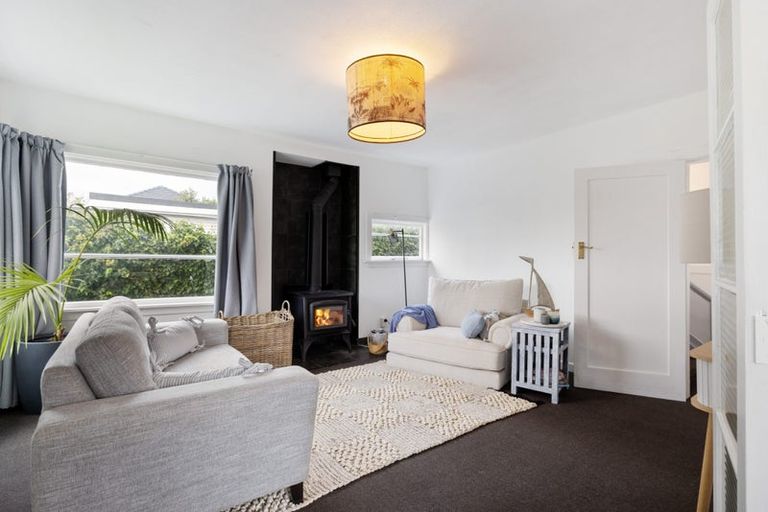 Photo of property in 212 Weston Road, St Albans, Christchurch, 8052