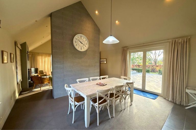 Photo of property in 11 Kelliher Drive, Wanaka, 9305