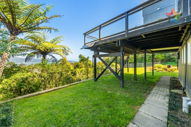 Photo of property in 2 Stanhope Grove, Korokoro, Lower Hutt, 5012