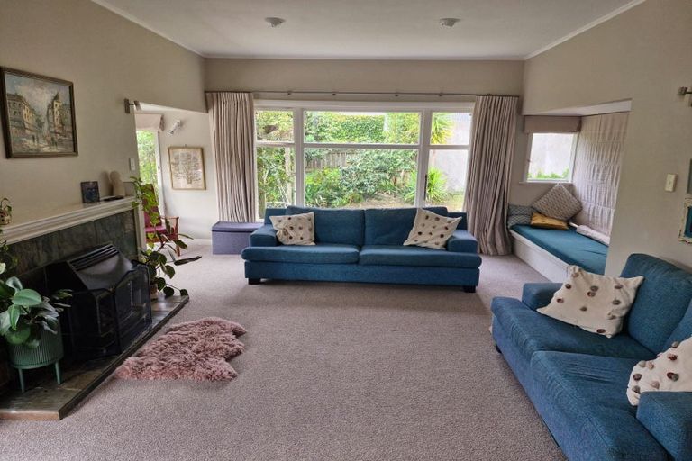 Photo of property in 24 Pempsey Street, Silverstream, Upper Hutt, 5019