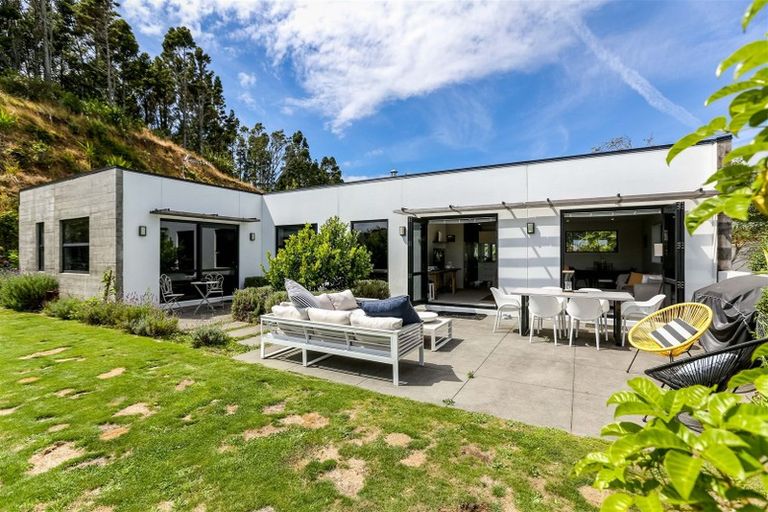 Photo of property in 82 Karamea Street, Whalers Gate, New Plymouth, 4310