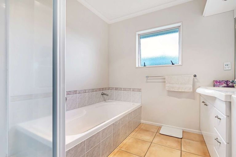 Photo of property in 26 Duggan Drive, Owhata, Rotorua, 3010