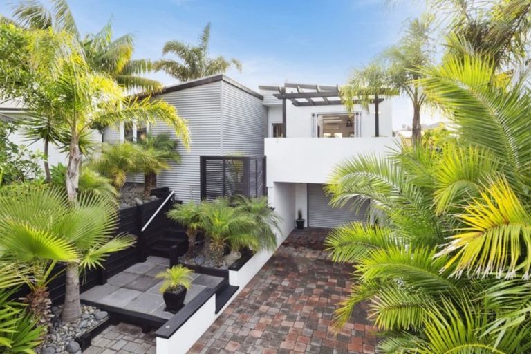 Photo of property in 17 Dee Street, Mount Maunganui, 3116