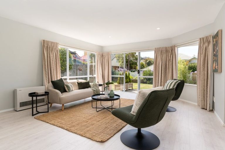 Photo of property in 138 Westchester Drive, Churton Park, Wellington, 6037