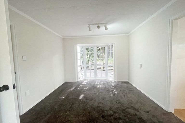Photo of property in 94 Glenvar Road, Torbay, Auckland, 0630