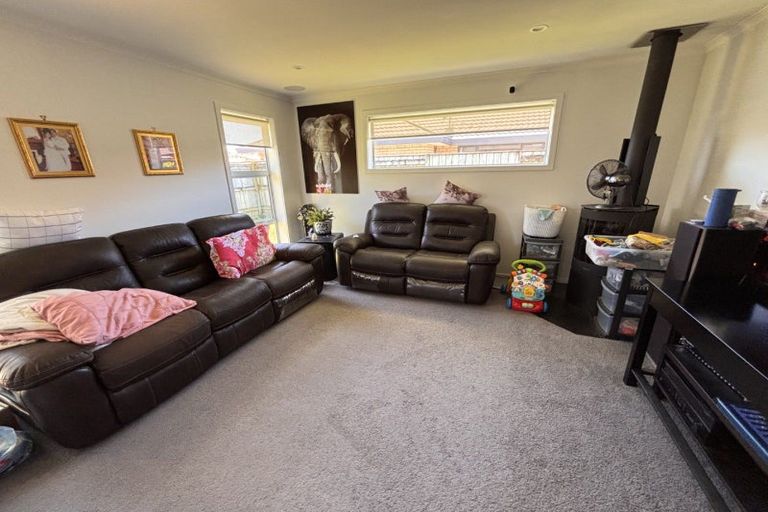 Photo of property in 14a Pegasus Place, Kelvin Grove, Palmerston North, 4414
