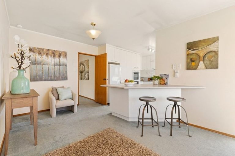 Photo of property in 108 Luckens Road, West Harbour, Auckland, 0618