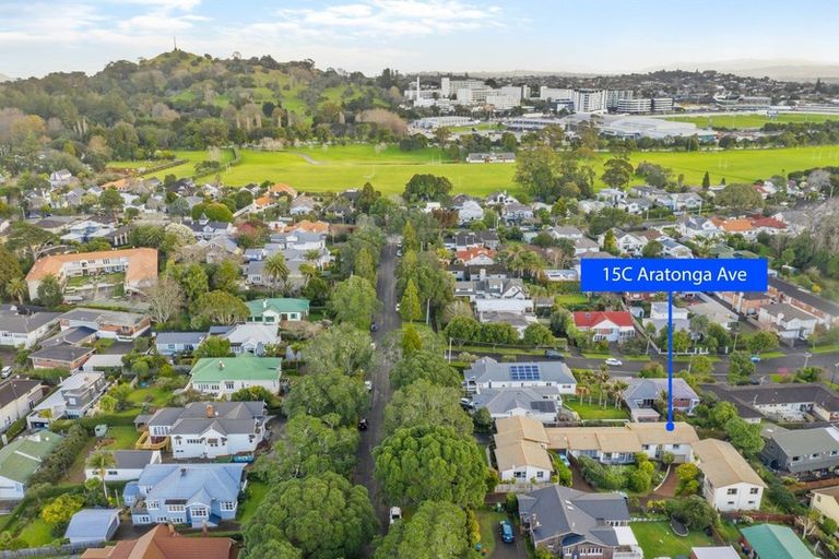Photo of property in 15c Aratonga Avenue, Greenlane, Auckland, 1051