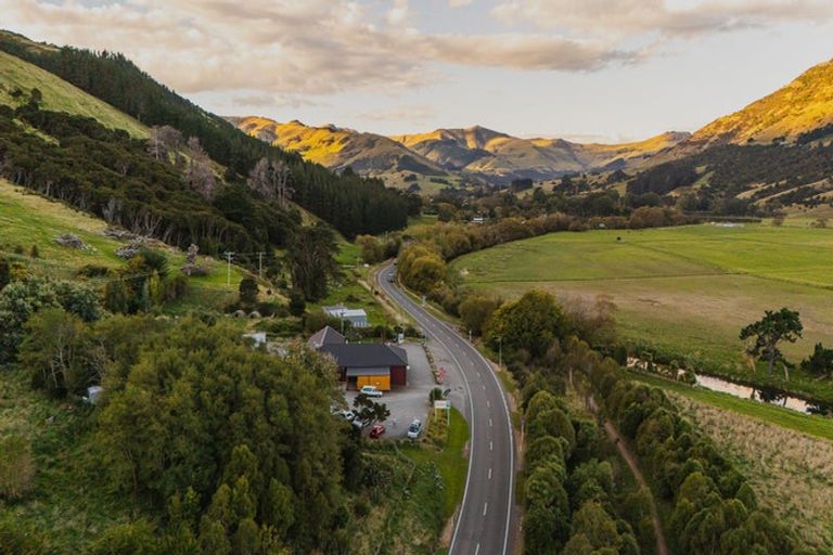 Photo of property in 4217 Christchurch Akaroa Road, Little River, 7591