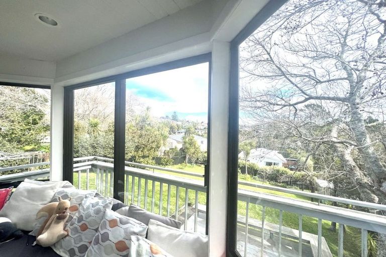 Photo of property in 16 Mawson Avenue, Torbay, Auckland, 0630