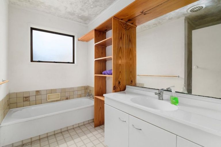 Photo of property in 20 Pohutukawa Drive, Owhata, Rotorua, 3010