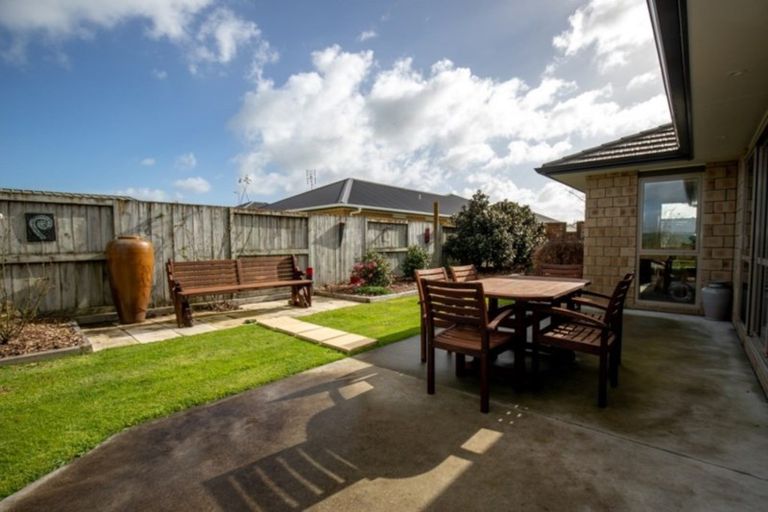 Photo of property in 21 Benner Drive, Ngatea, 3503