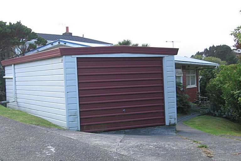 Photo of property in 30 Mark Avenue, Paparangi, Wellington, 6037