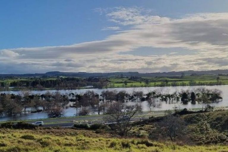 Photo of property in 30 Te Puea Avenue, Meremere, Mercer, 2474