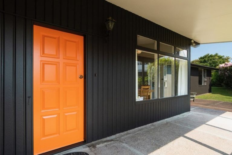 Photo of property in 345 Devonport Road, Tauranga, 3110