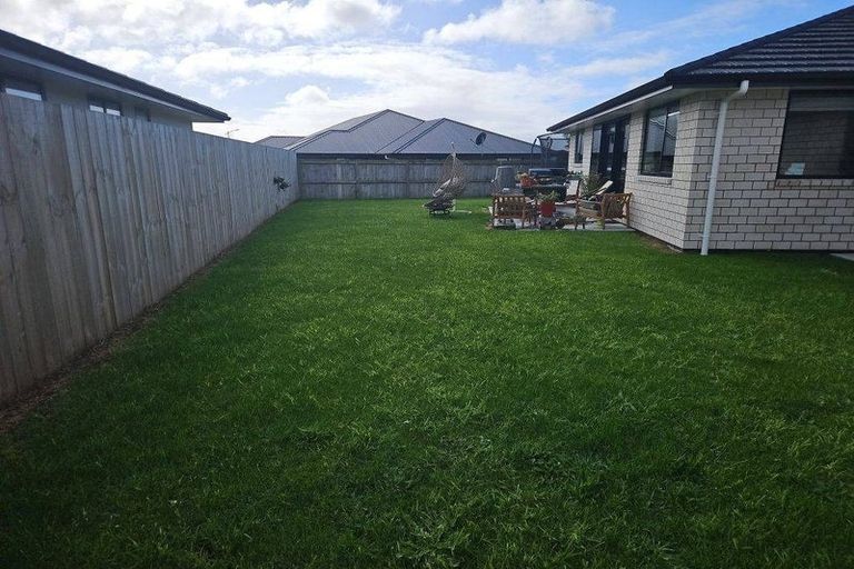 Photo of property in 5 Kapiakauri Road, One Tree Point, 0118